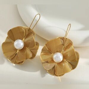 Flower Drop Earrings with Pearl Center
